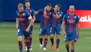 8 de mayo. Pronóstico Cádiz vs Huesca - La Liga Española