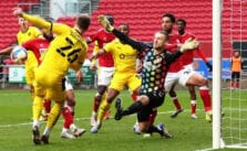 24 de efebrero. Pronóstico Barnsley vs Stoke - Inglaterra Championship