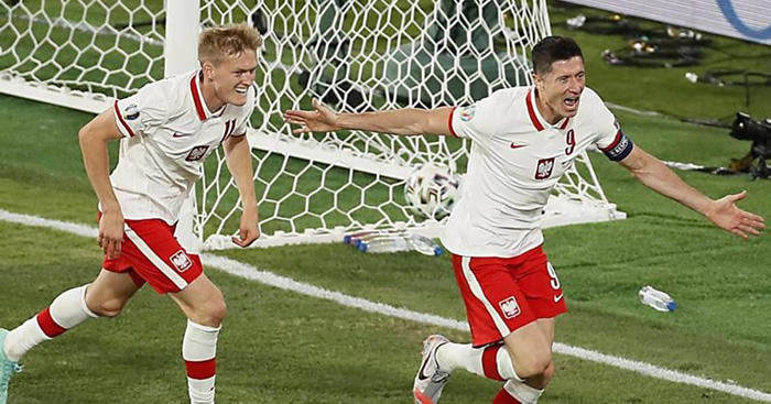 02 de septiembre. Pronóstico Polonia vs Albania - Mundial Futbol Qatar 2022 Clasificación
