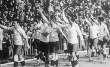 los juegos y olímpicos y el muendial las competicionas más cotizadas en el fútbol